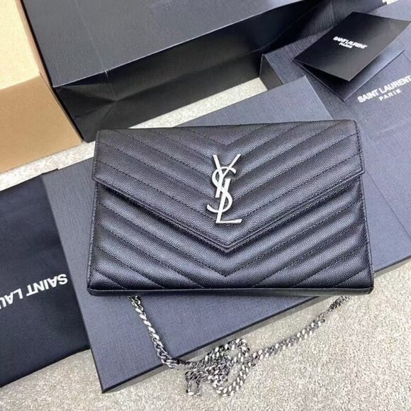 Yves Saint Laurent bag - Picture 1 of 8